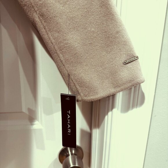 New Tahari Camel Shawl Collar Belted Wrap Coat, Size L (NWT) - Picture 6 of 15